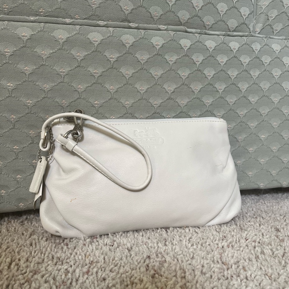 NWT Coach Leather Wristlet